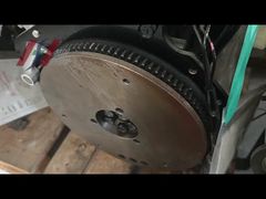 Der Yanmar 3TNM72-AFF ist ein leichter Dreizylinder-Dieselmotor.