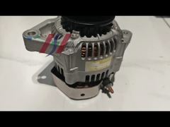 Der Denso 101211-2992 ist ein kompakter, stabiler 12V, 55A Wechselstromgenerator.