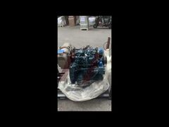 Der Kubota 4-Zylinder-Dieselmotor V3800-CCR-T-CF02 bietet 73,4 kW und 2600 U/min.